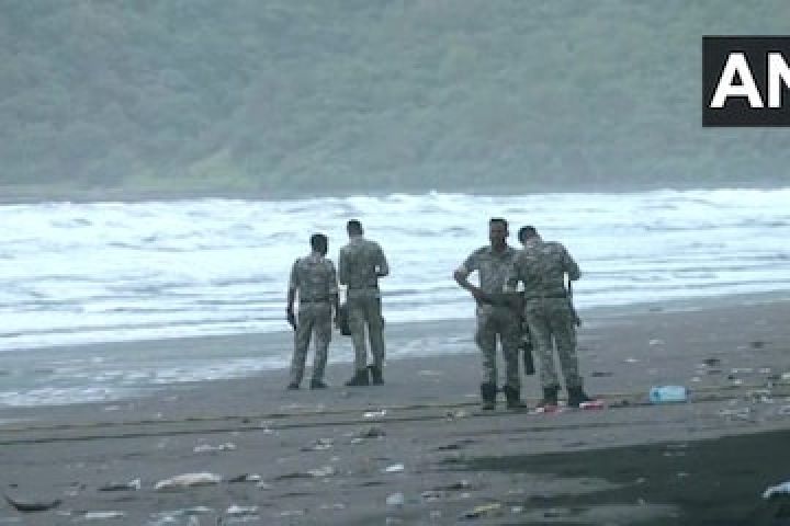 harihareshwar-beach-raigad-16608764743x2-1.jpg